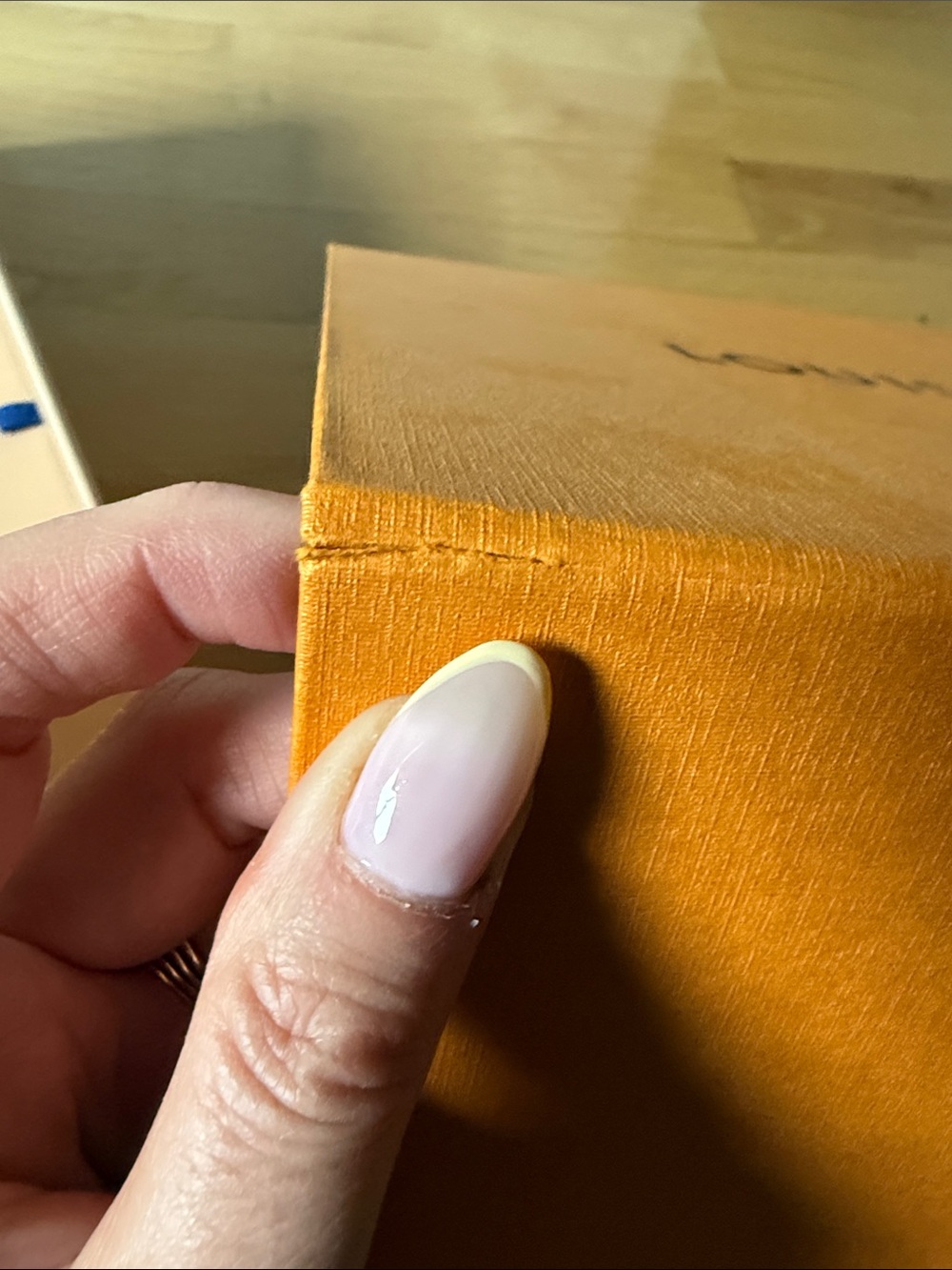 Louis Vuitton Orange Box with Navy Logo - Picture 6 of 10